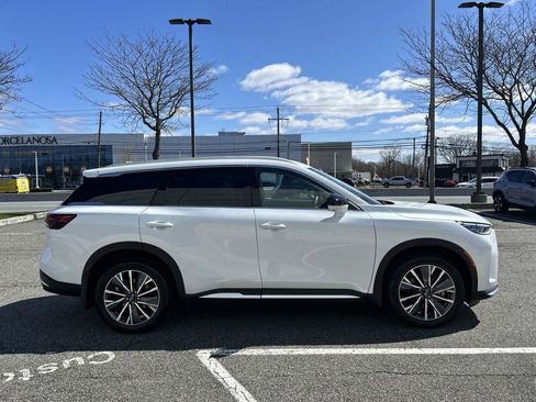 Certified 2026 INFINITI QX60 Luxe w/ Cargo Package image 9