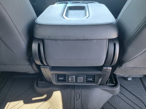 Used 2019 Chevrolet Silverado 1500 RST AWD/4WD image 17