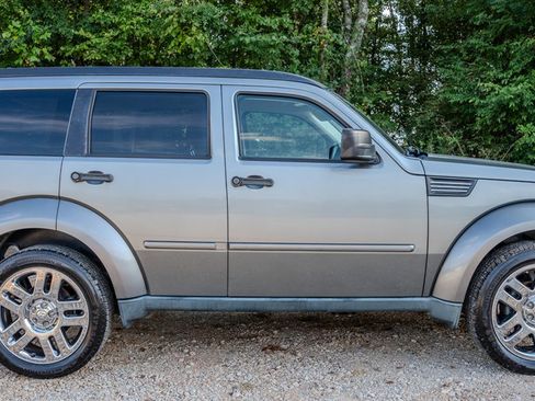 Used 2011 Dodge Nitro Heat RWD image 6