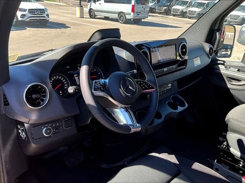 New 2026 Mercedes-Benz Sprinter 2500 image 8