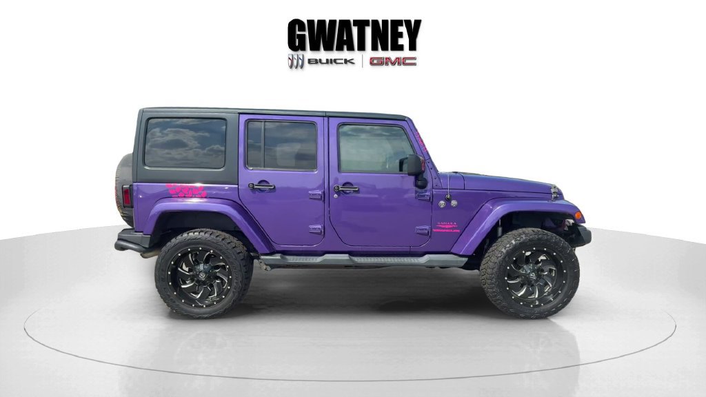 Used 2016 Jeep Wrangler Unlimited Sahara w/ Dual Top Group AWD/4WD image 4