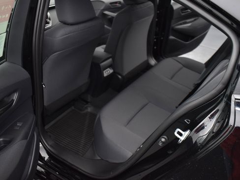 Used 2025 Toyota Corolla LE image 13