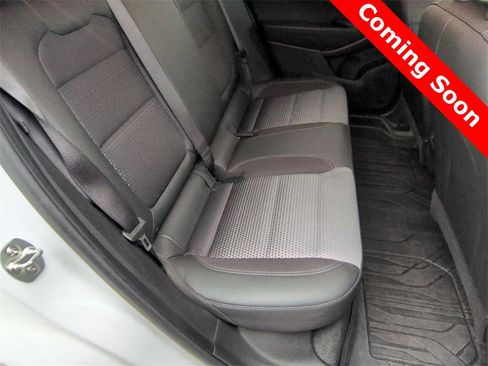 Used 2024 Chevrolet Trax LT w/ LT Convenience Package image 20