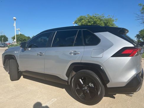 Used 2020 Toyota RAV4 XSE AWD/4WD image 5