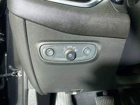 Used 2020 Chevrolet Equinox LT w/ Midnight Edition image 15