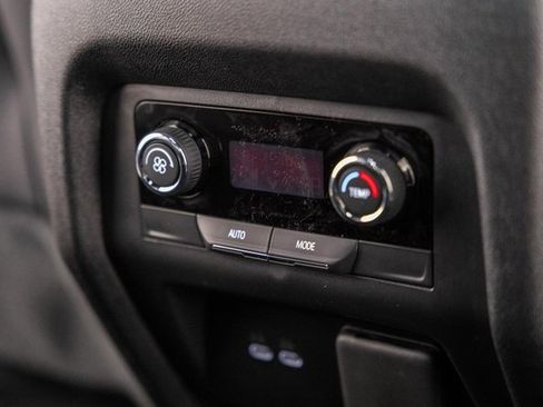 New 2026 Chevrolet Traverse LT w/ Driver Confidence Package image 33