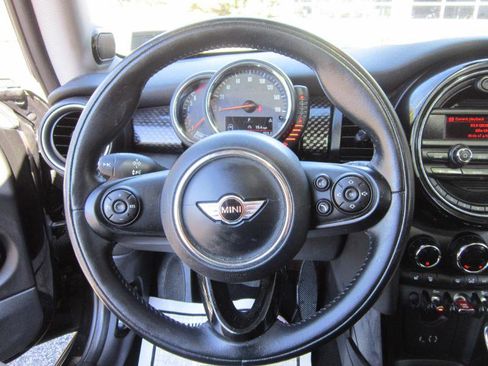 Used 2015 MINI Cooper S image 10