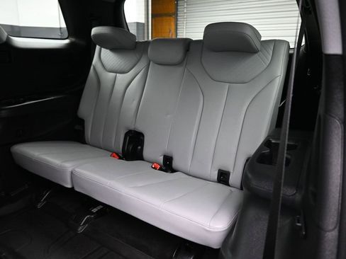 Used 2024 Hyundai Palisade SEL image 42