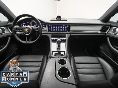 Used 2022 Porsche Panamera Platinum Edition image 13