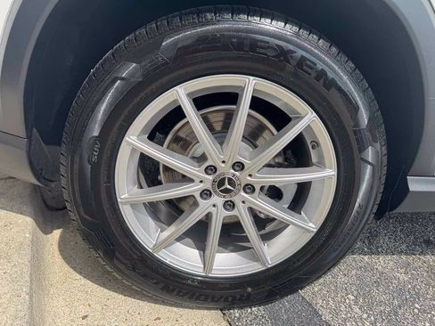 Used 2024 Mercedes-Benz GLE 350 4MATIC image 37
