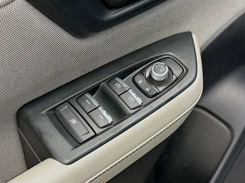 Used 2025 Subaru Forester Premium AWD/4WD image 15