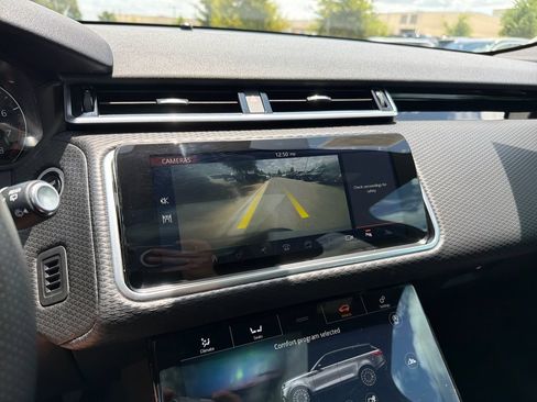 Used 2020 Land Rover Range Rover Velar S AWD/4WD image 30