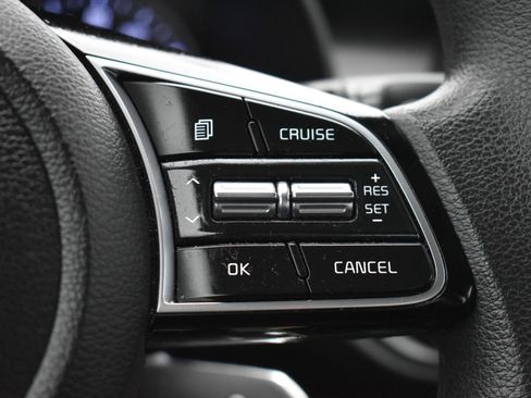 Used 2021 Kia Forte LXS image 19