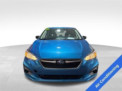 Used 2018 Subaru Impreza 2.0i image 2
