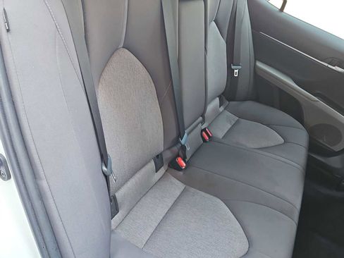 Used 2022 Toyota Camry LE image 21