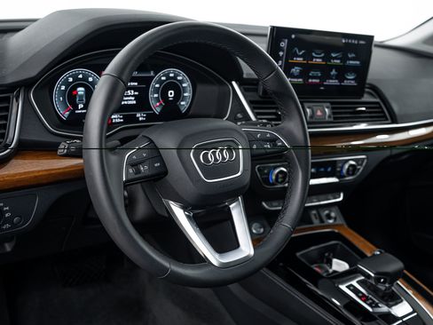Certified 2023 Audi Q5 2.0T Premium Plus AWD/4WD image 9