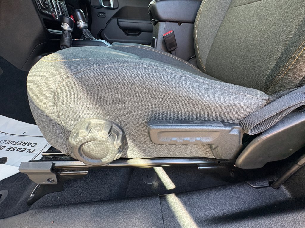 Certified 2024 Jeep Wrangler Sport AWD/4WD image 13