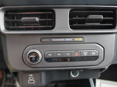 New 2026 Ford Maverick XL FWD image 21
