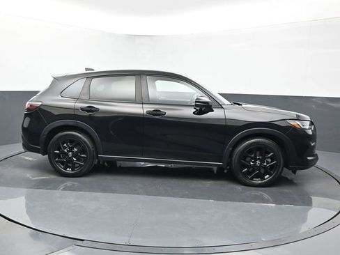 Used 2023 Honda HR-V Sport image 6