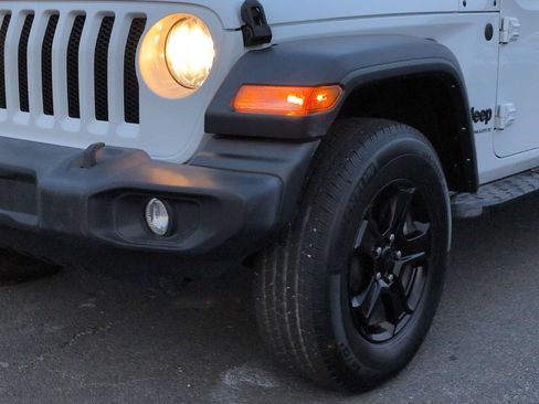 Used 2023 Jeep Wrangler Unlimited Sport AWD/4WD image 11