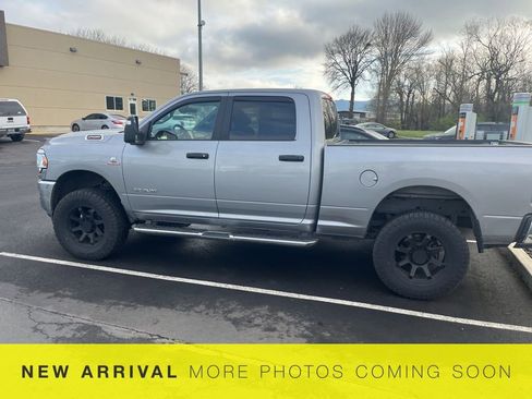 Used 2024 RAM 2500 Big Horn image 11
