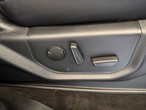 Used 2020 Ford Expedition XLT w/ Equipment Group 202A image 29