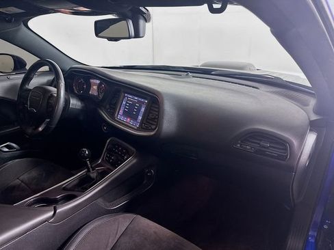 Used 2018 Dodge Challenger R/T Scat Pack image 32