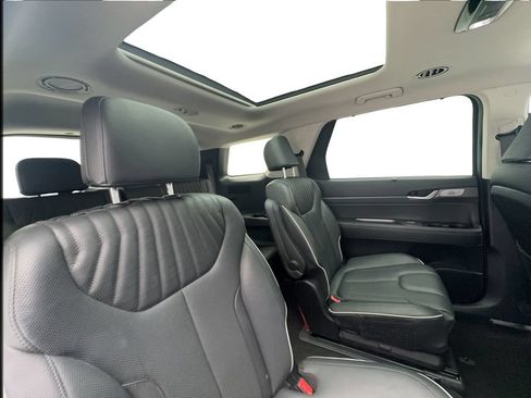 Used 2025 Hyundai Palisade Limited FWD image 30