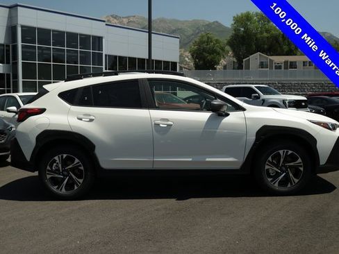 Used 2025 Subaru Crosstrek 2.0i Premium image 2