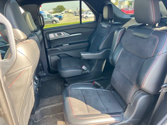 Used 2025 Ford Explorer ST w/ Sun And Sound Package AWD/4WD image 38