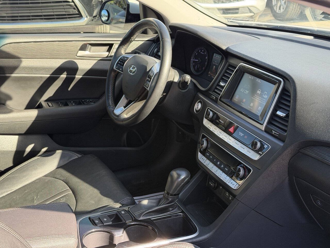 Used 2019 Hyundai Sonata Limited FWD image 8
