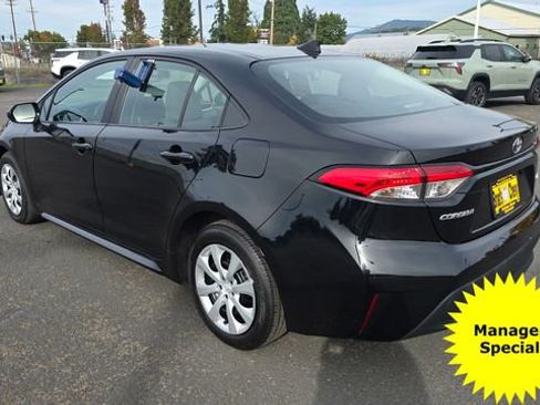 Used 2024 Toyota Corolla LE image 6