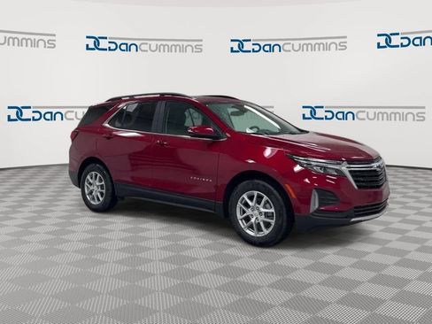 Used 2024 Chevrolet Equinox LT FWD image 2