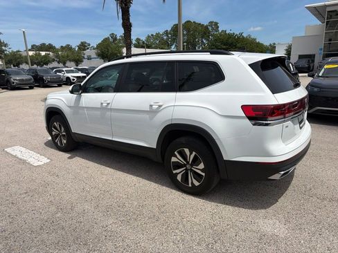Certified 2024 Volkswagen Atlas SE FWD image 6
