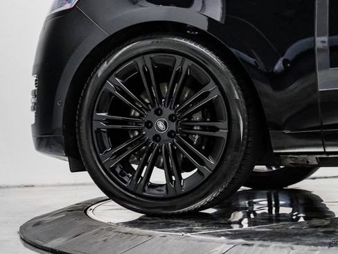 Used 2024 Land Rover Range Rover SE image 89