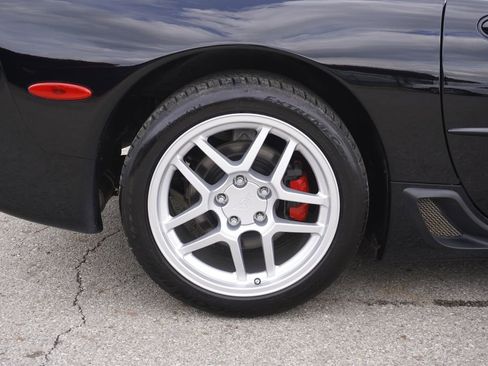 Used 2002 Chevrolet Corvette Z06 w/ Memory Pkg image 12