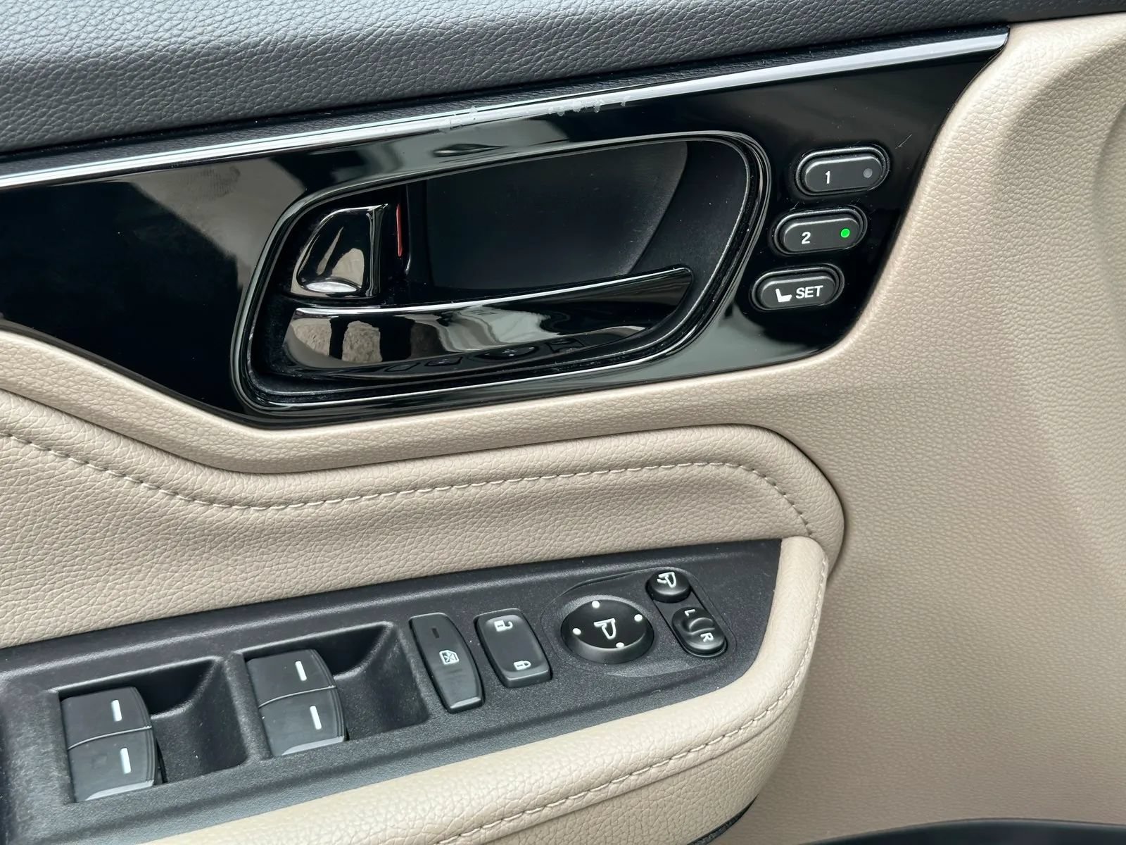 Used 2019 Honda Odyssey Elite image 12