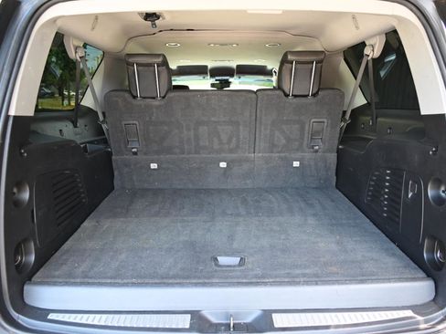 Used 2019 Chevrolet Suburban LT AWD/4WD image 48