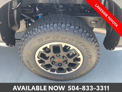 Certified 2026 Toyota Tacoma TRD Off-Road AWD/4WD image 14