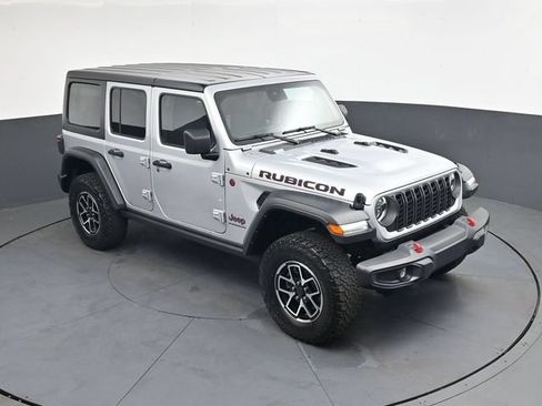 Used 2024 Jeep Wrangler Unlimited Rubicon AWD/4WD image 23