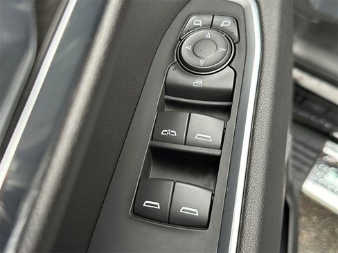 Used 2024 Chevrolet Silverado 1500 LT image 21