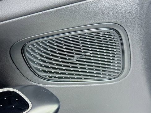 Used 2024 Mercedes-Benz GLC 300 4MATIC image 20