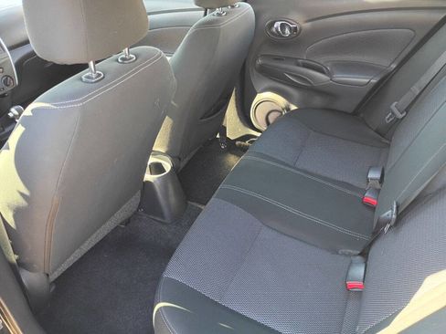 Used 2019 Nissan Versa SV image 13