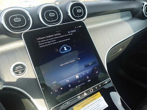 New 2026 Mercedes-Benz GLC 300 4MATIC image 36