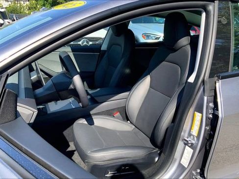 Used 2025 Tesla Model 3 Long Range RWD image 6