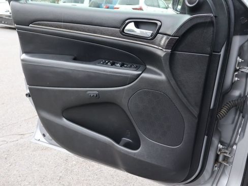 Used 2019 Jeep Grand Cherokee High Altitude AWD/4WD image 29