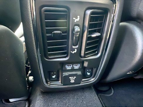 Used 2020 Jeep Grand Cherokee Limited w/ Luxury Group II AWD/4WD image 22
