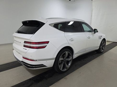 Used 2025 Genesis GV80 3.5T Prestige AWD/4WD image 2