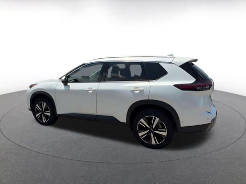 Used 2026 Nissan Rogue SL FWD image 8
