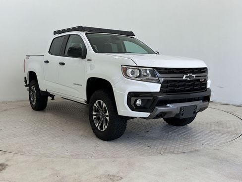 Used 2021 Chevrolet Colorado Z71 w/ Safety Package AWD/4WD image 7